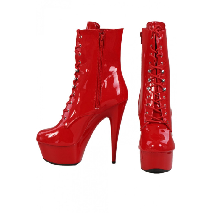 Bottines lacées vernis rouge